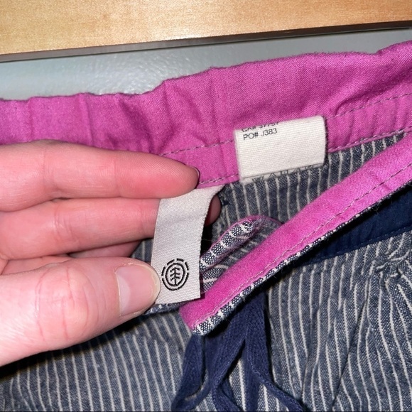 Element striped linen Shorts - Picture 2 of 5